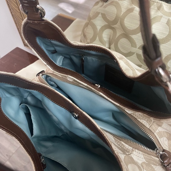 Coach handbag - Picture 2 of 9